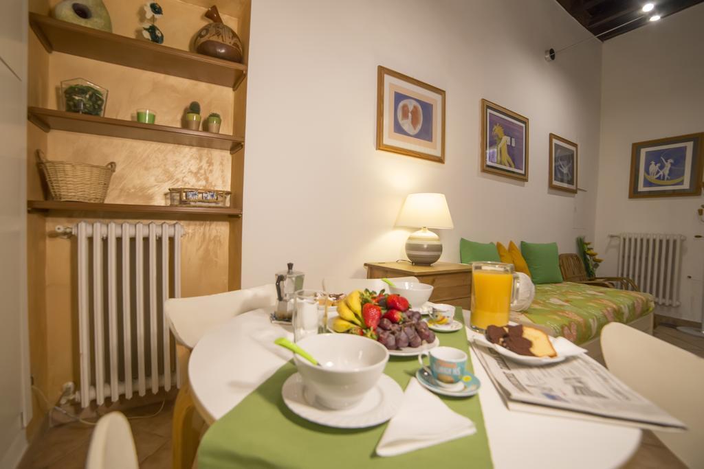 Coliseum Rome Apartments Zimmer foto